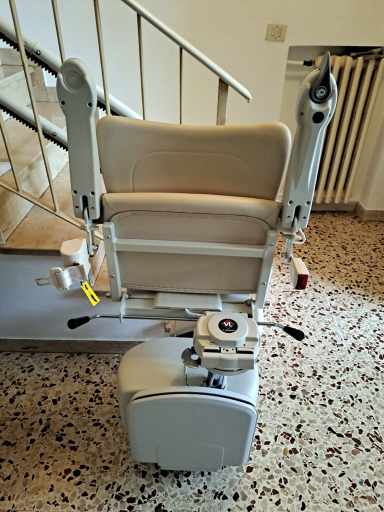 2026-gabicce-montascaleinterno5